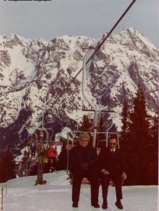 chairlift in Leogang with view of the Leoganger Steinberge